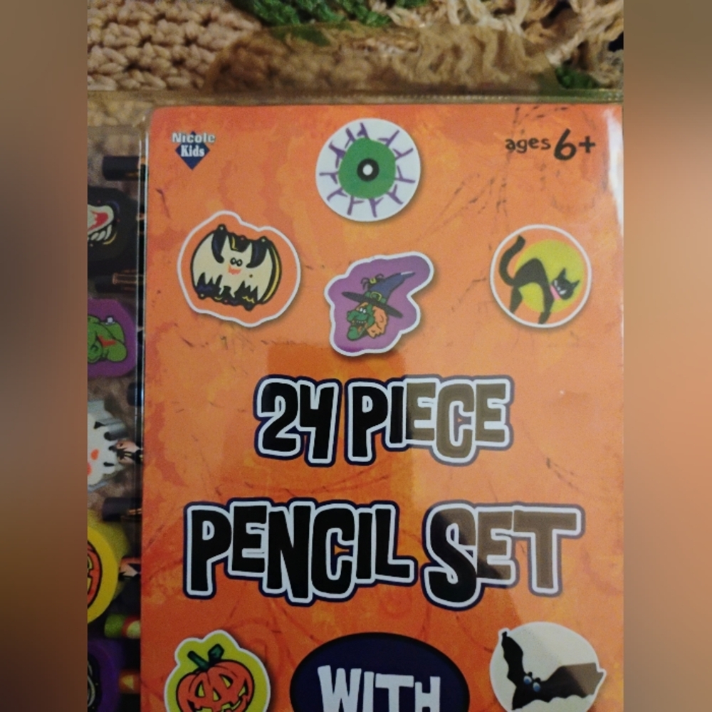 24 Piece Vintage Halloween Pencil Set